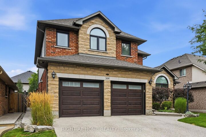 Property Photo:  509 Larkspur Lane  ON L7T 4L8 