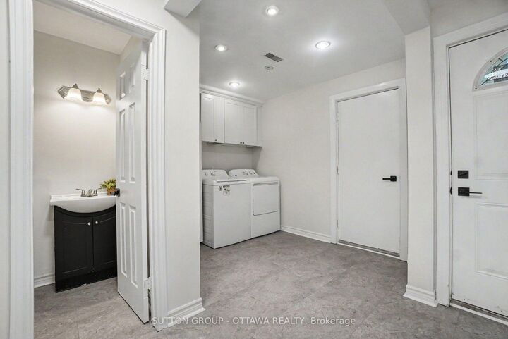 Property Photo: 1833 Brousseau Crescent ON K1C 2Y5