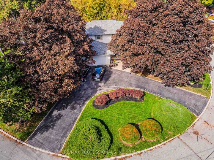 Property Photo:  24 Billy Joel Crescent  ON L3P 3C5 
