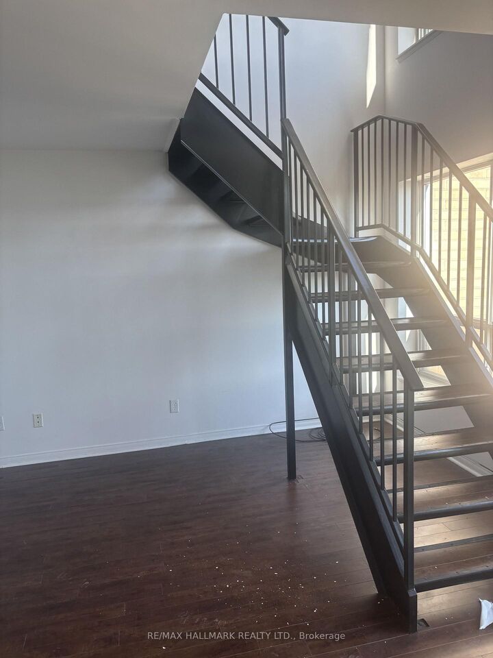 Property Photo:  51 Baffin Court 702  ON L4B 4P6 