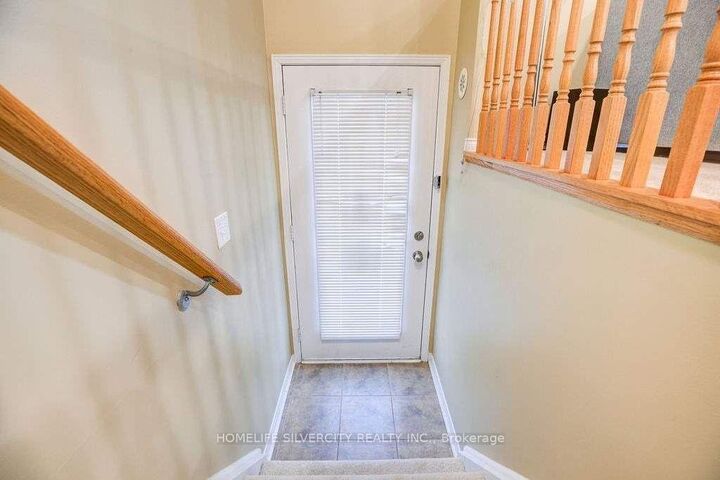 Property Photo:  60 Fairwood Circle 64  ON L6R 0Y6 