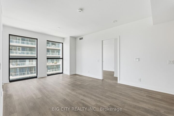 Property Photo:  25 Frederick Todd Way 1604  ON M4G 0C9 