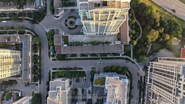 Property Photo:  38 Kenaston Gardens Gv108  ON M2K 1G8 