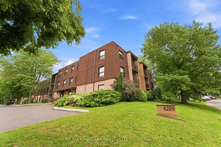 Property Photo:  4209 Hixon Street 313  ON L3J 0K2 
