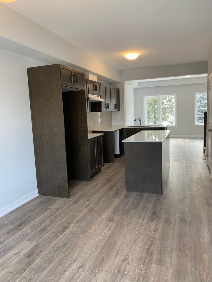 Property Photo:  124 Compass Trail 35  ON N2E 0E3 
