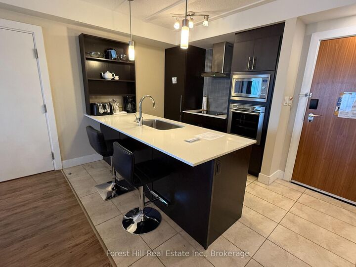 Property Photo:  9 Harbour Street 4104/4106  ON L9Y 5C5 