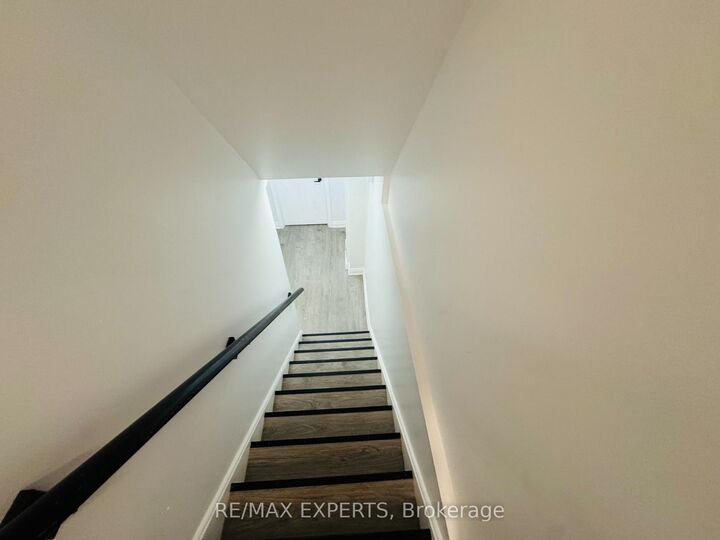 Property Photo:  117 Baffin Crescent  ON L7A 4K9 