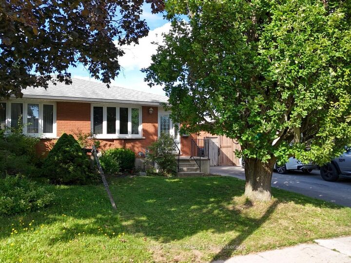Property Photo:  380 Maple Avenue  ON N5A 1V9 