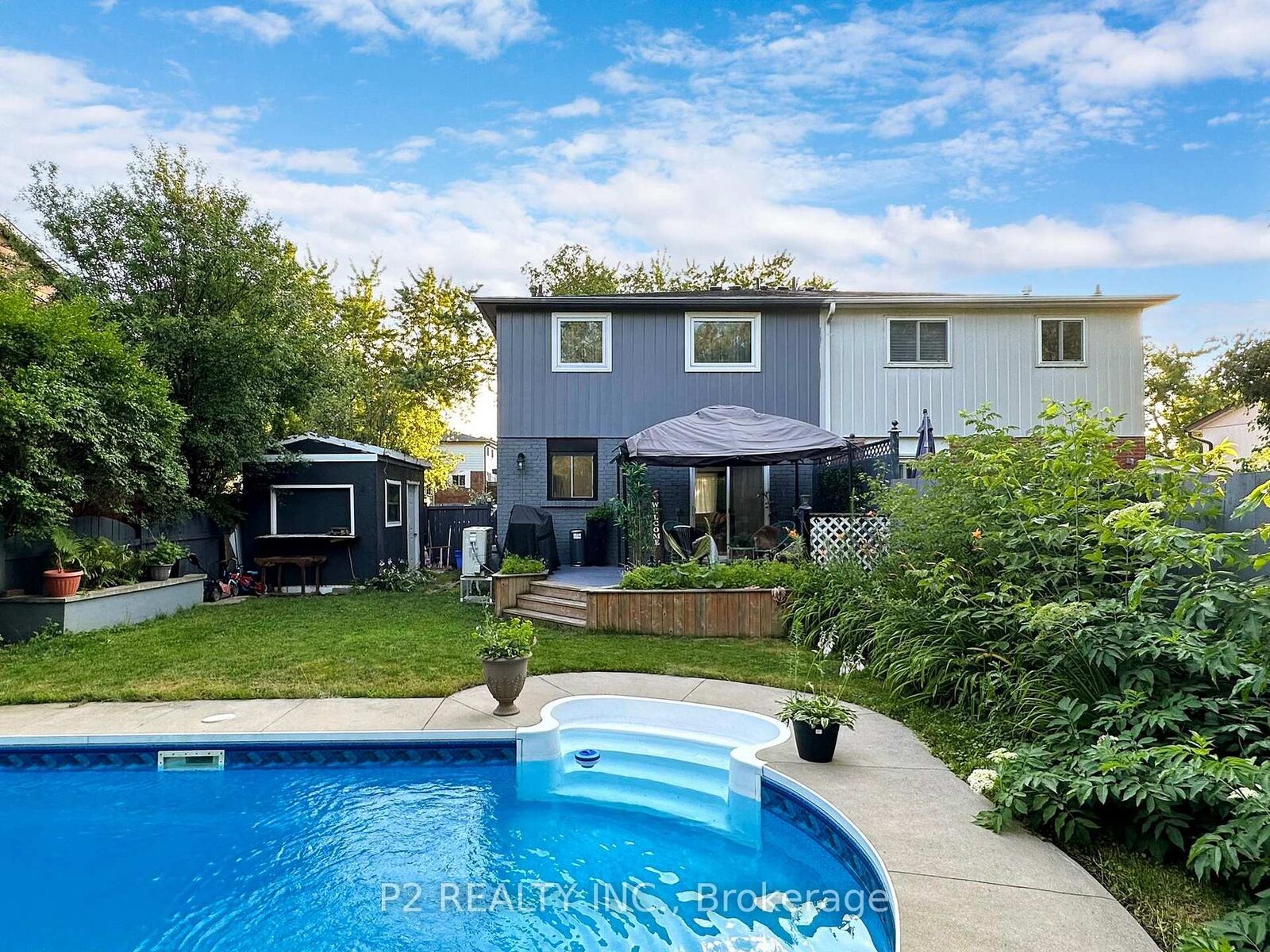 Property Photo:  411 Rosedale Drive  ON L1N 1Z5 