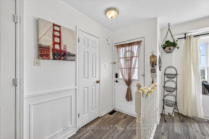 Property Photo:  119 Spring Road 3  ON L4P 2K4 