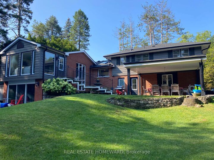 Property Photo:  63 Cait Court  ON L5G 1M3 