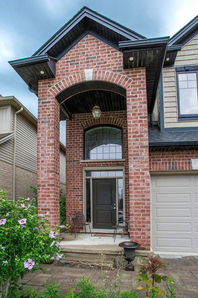 Property Photo:  1586 Noah Bend  ON N6G 0T2 
