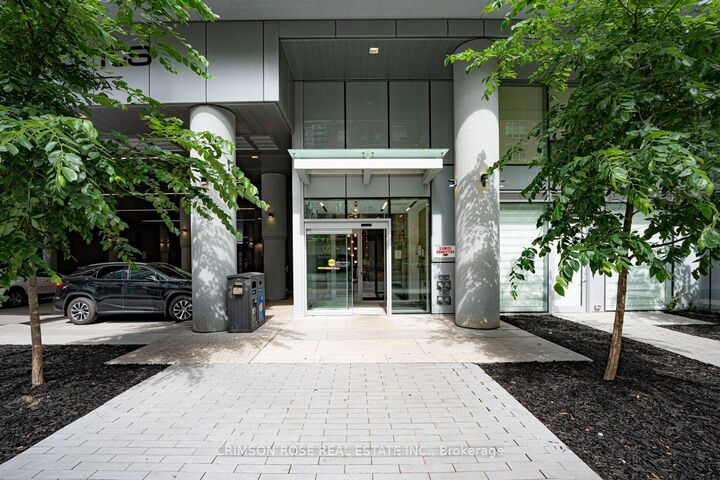 Property Photo:  195 Redpath Avenue 3210  ON M4P 0E4 