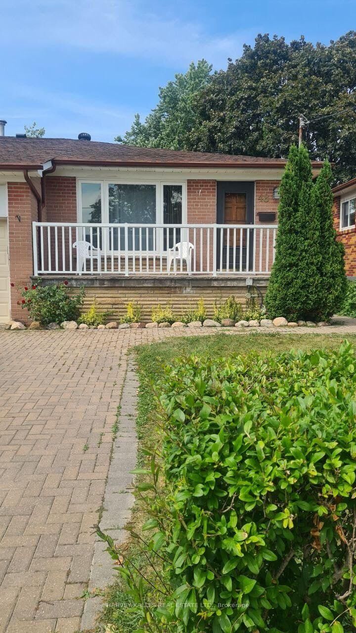 Property Photo:  48 Green Bush Road  ON M2M 1P3 