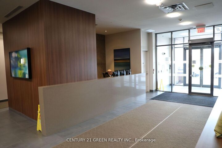 Property Photo:  260 Sackville Street W 515  ON M5A 0B3 