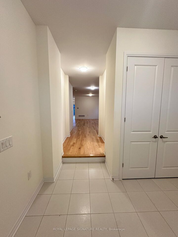 Property Photo:  121 Dingman Street  ON N0G 1A0 