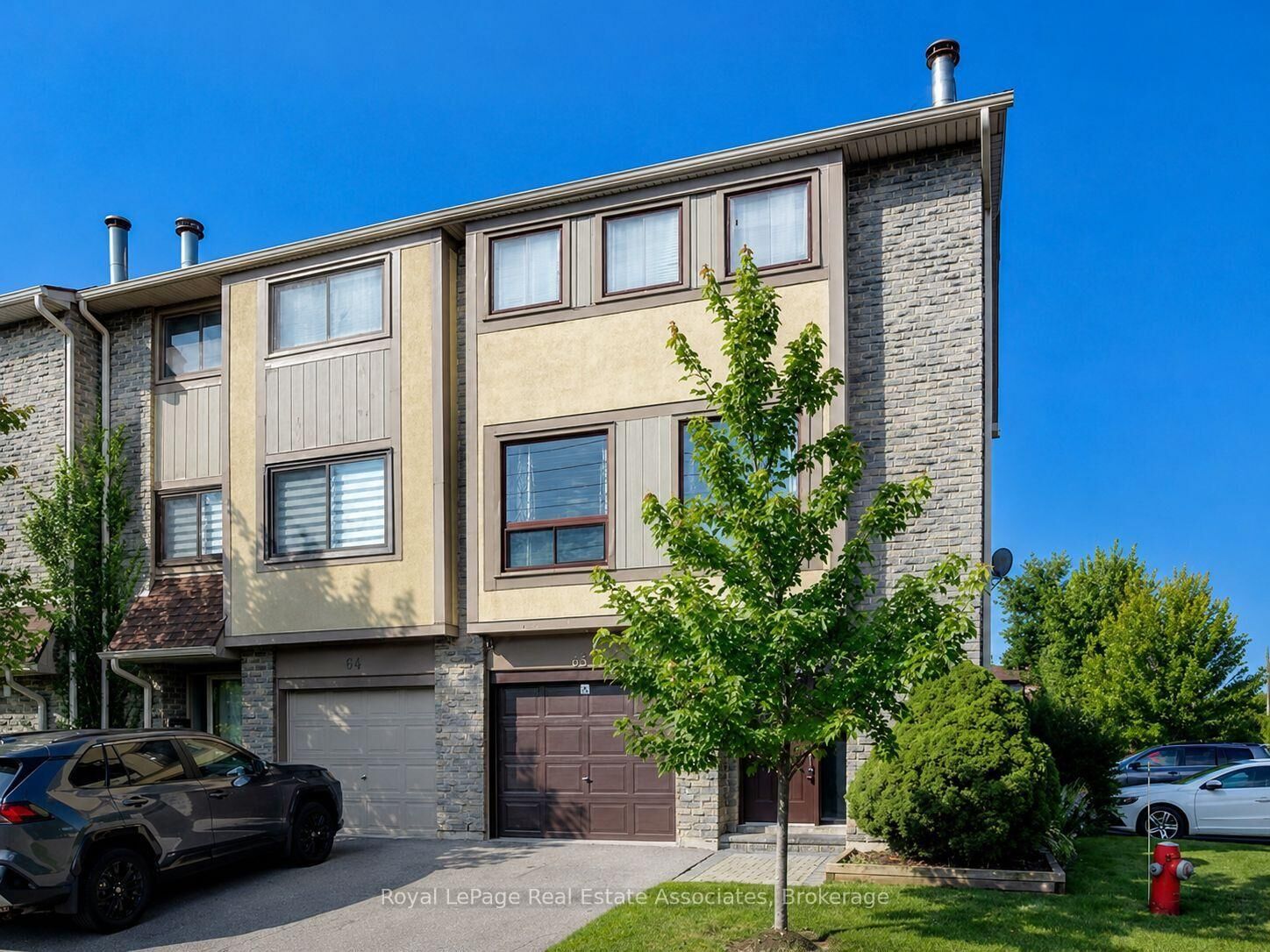 Property Photo:  3345 Silverado Drive 65  ON L5A 3Y8 