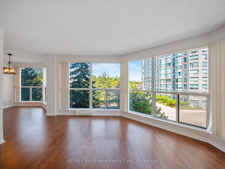 Property Photo:  2177 Burnhamthorpe Road W 309  ON L5L 5P9 
