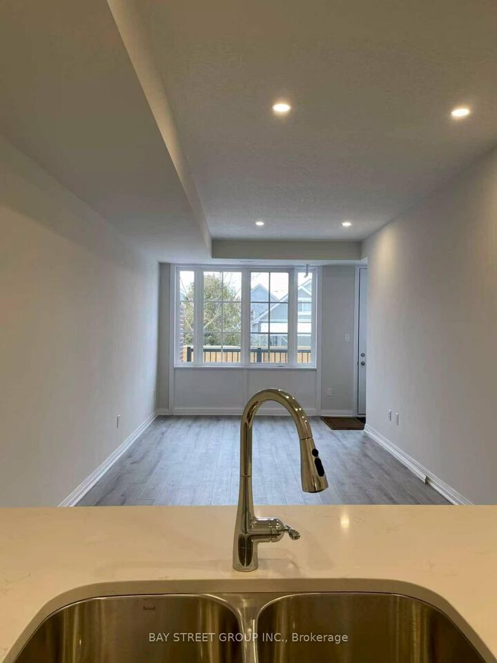 Property Photo:  12 Blanshard Street 205  ON L8P 2A3 
