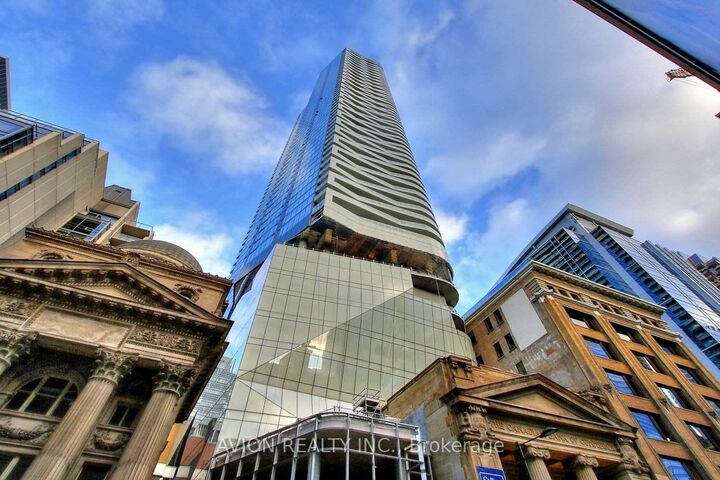 Property Photo:  197 Yonge Street 4509  ON M5B 1M4 