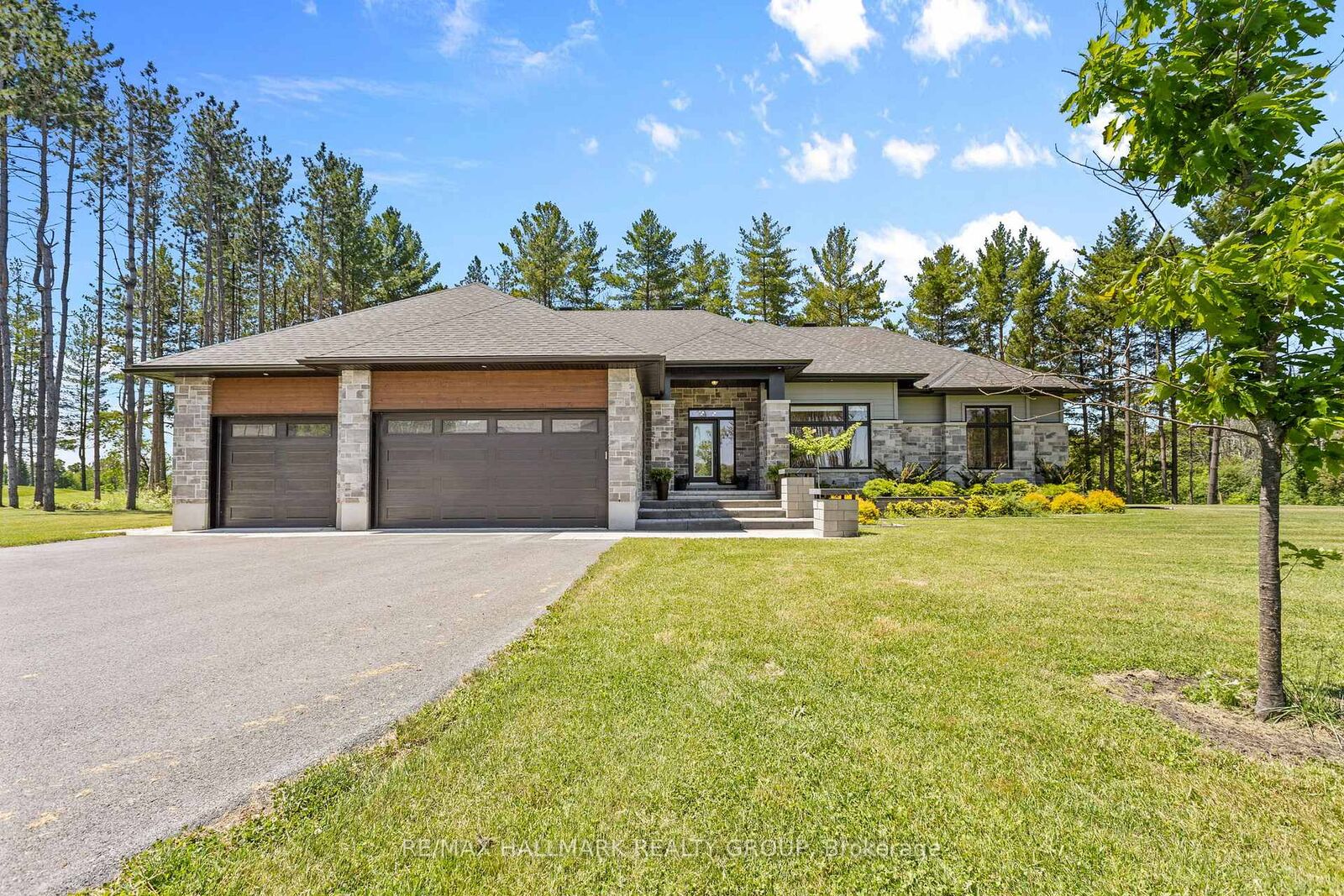 Property Photo:  412 Butler Farm Road  ON K0G 1J0 