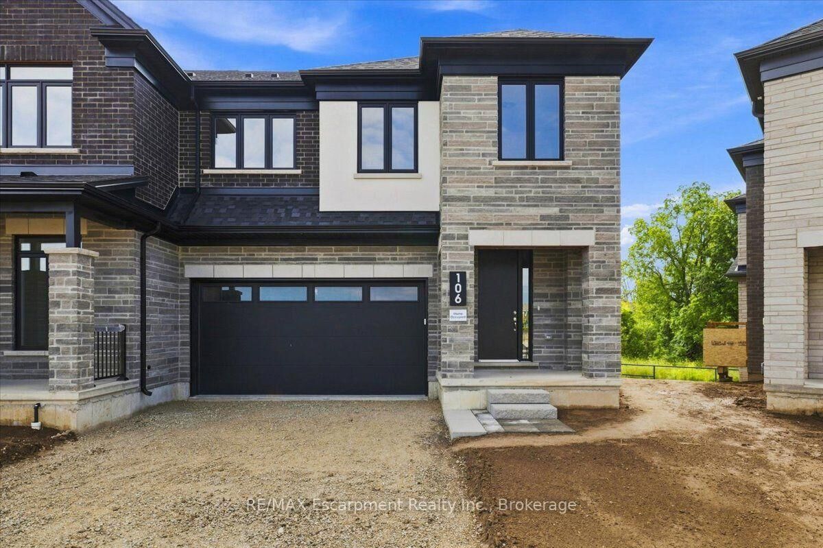 Property Photo:  106 Valley Trail Place  ON L8B 2A2 