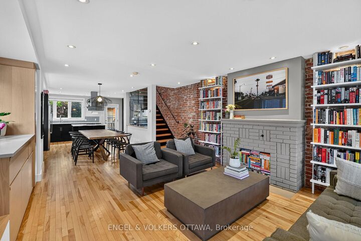 Property Photo:  309 Flora Street  ON K1R 5S1 