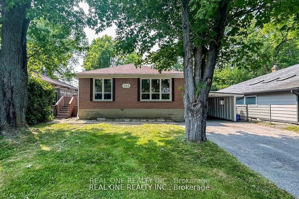 Property Photo:  105 Aurora Heights Drive  ON L4G 2X1 