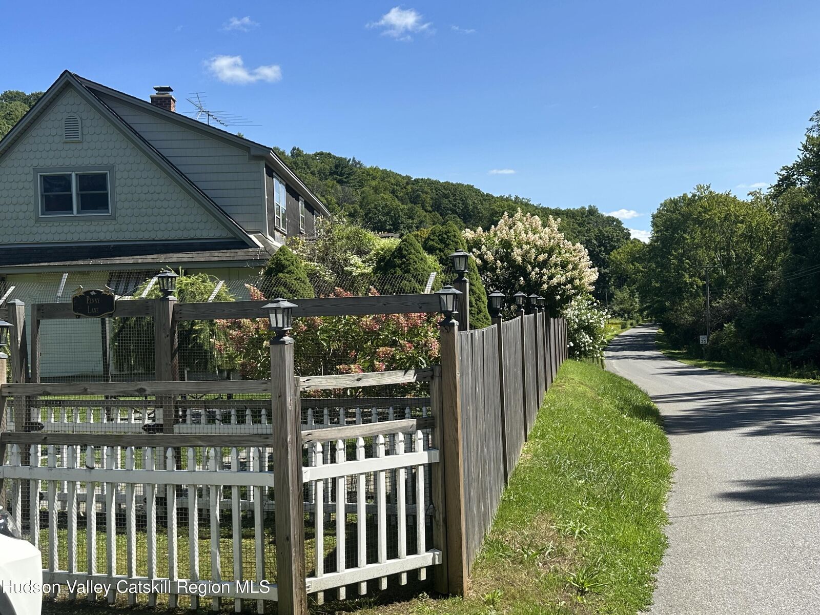 Property Photo:  199 Flints Crossing  NY 12029 