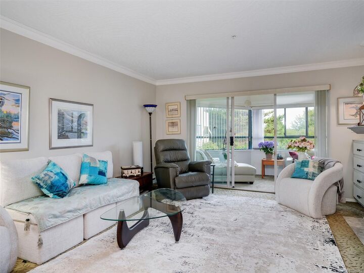 Property Photo:  1100 Union Rd #207  BC V8P 2J3 