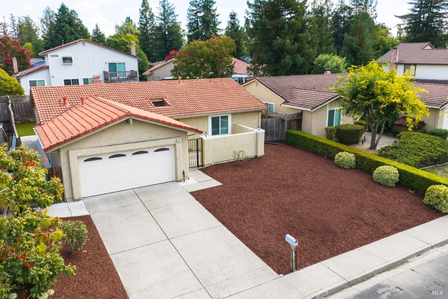 Property Photo:  4984 Fern Place  CA 94928 
