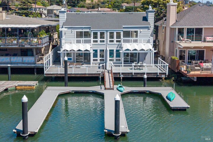Property Photo:  22 22A Mooring Road  CA 94901 