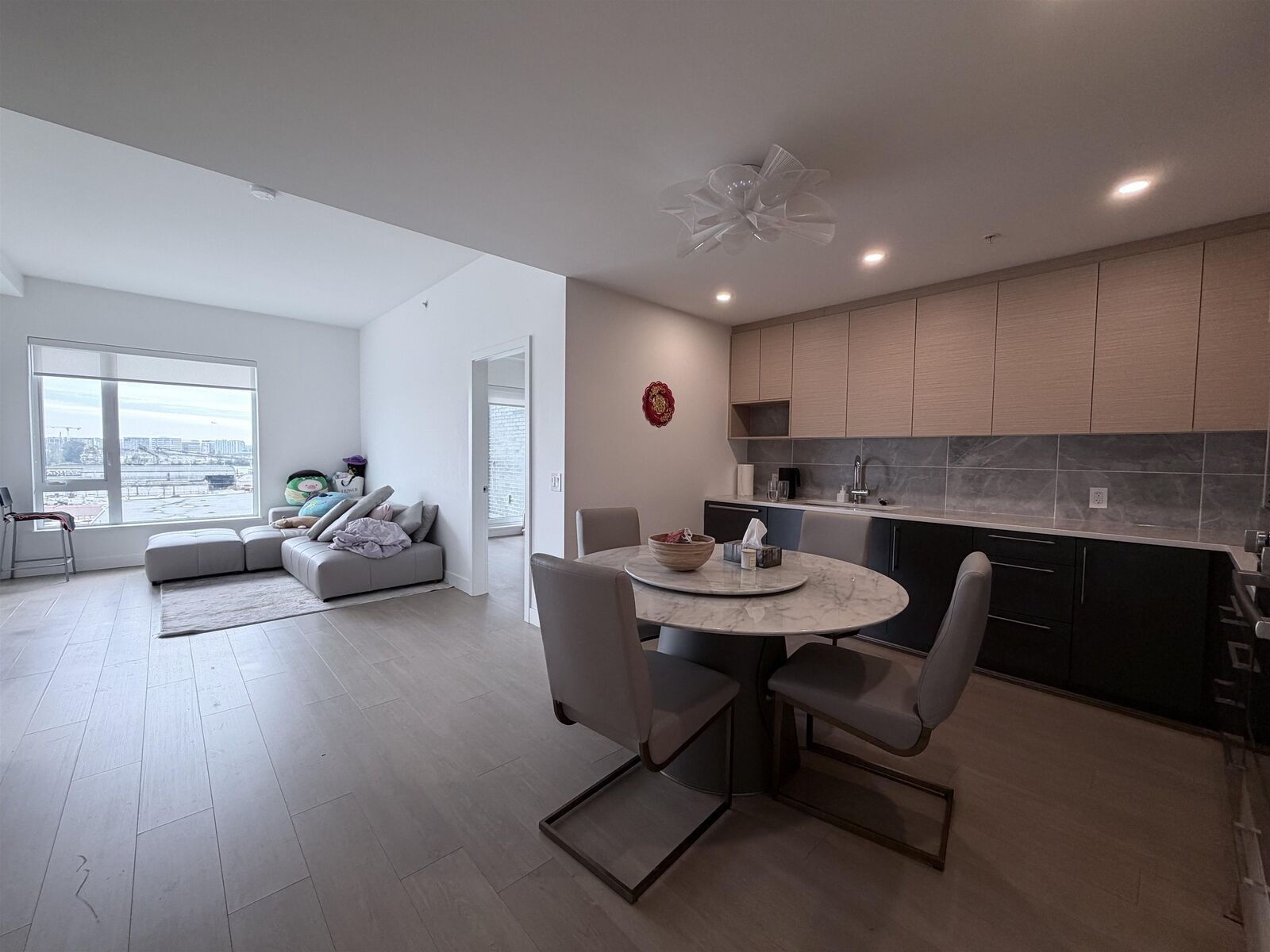 Property Photo:  8888 Osler Street 6xx  BC V6P 4G2 