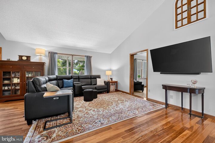 Property Photo:  102 Holly Court  NJ 08062 