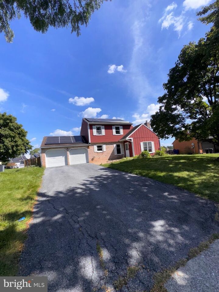 Property Photo:  4483 Brooksvale Court  PA 17110 