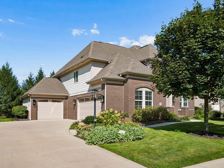 Property Photo: 5792 Trafalgar Lane OH 43016