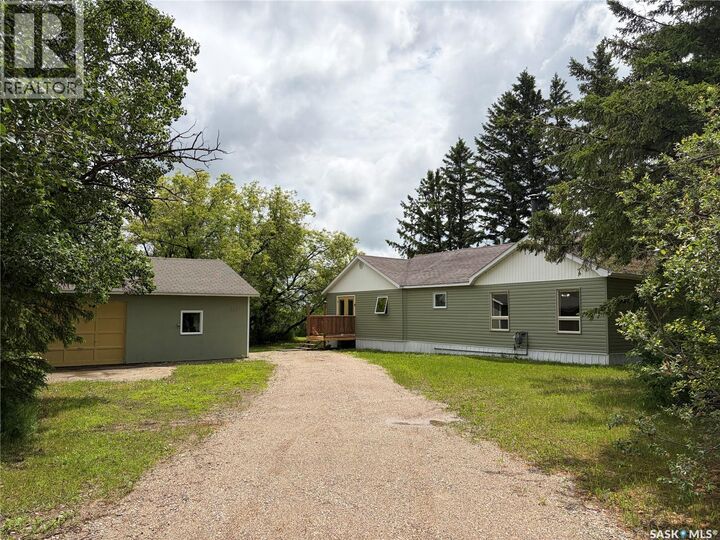 Property Photo: 247 Elsa Street SK S0A 2M0