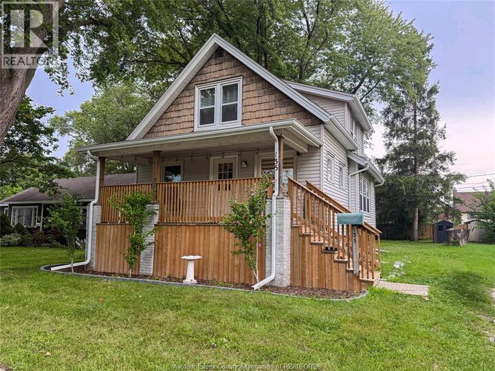 Property Photo:  135 Maple Avenue  ON N9J 1N7 
