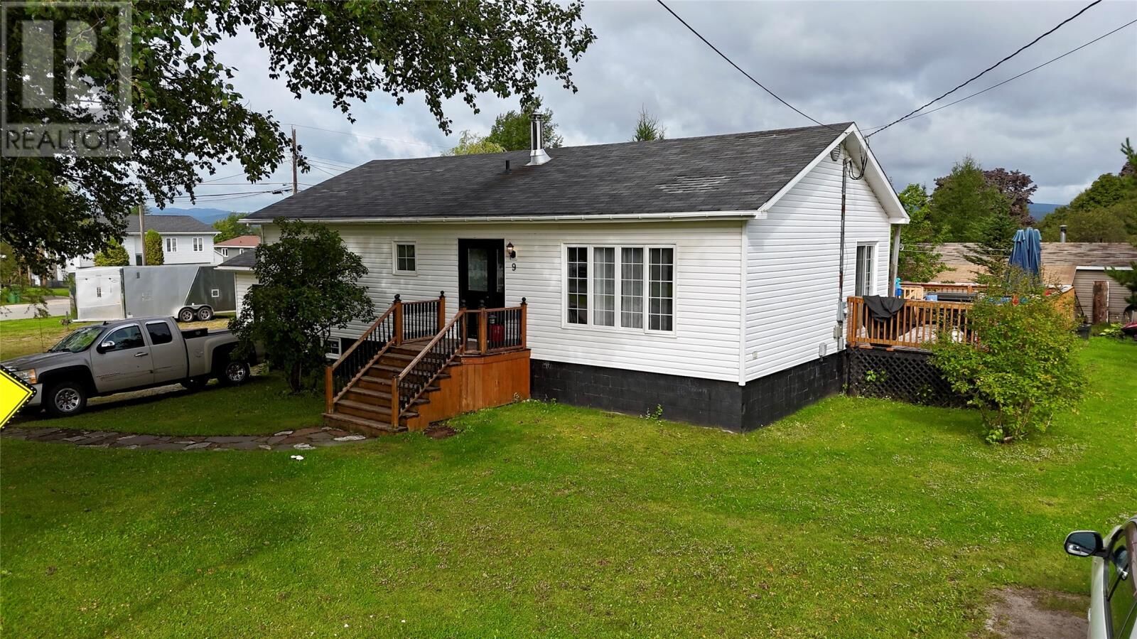 Property Photo:  9 High Street  NL A8A 1M7 