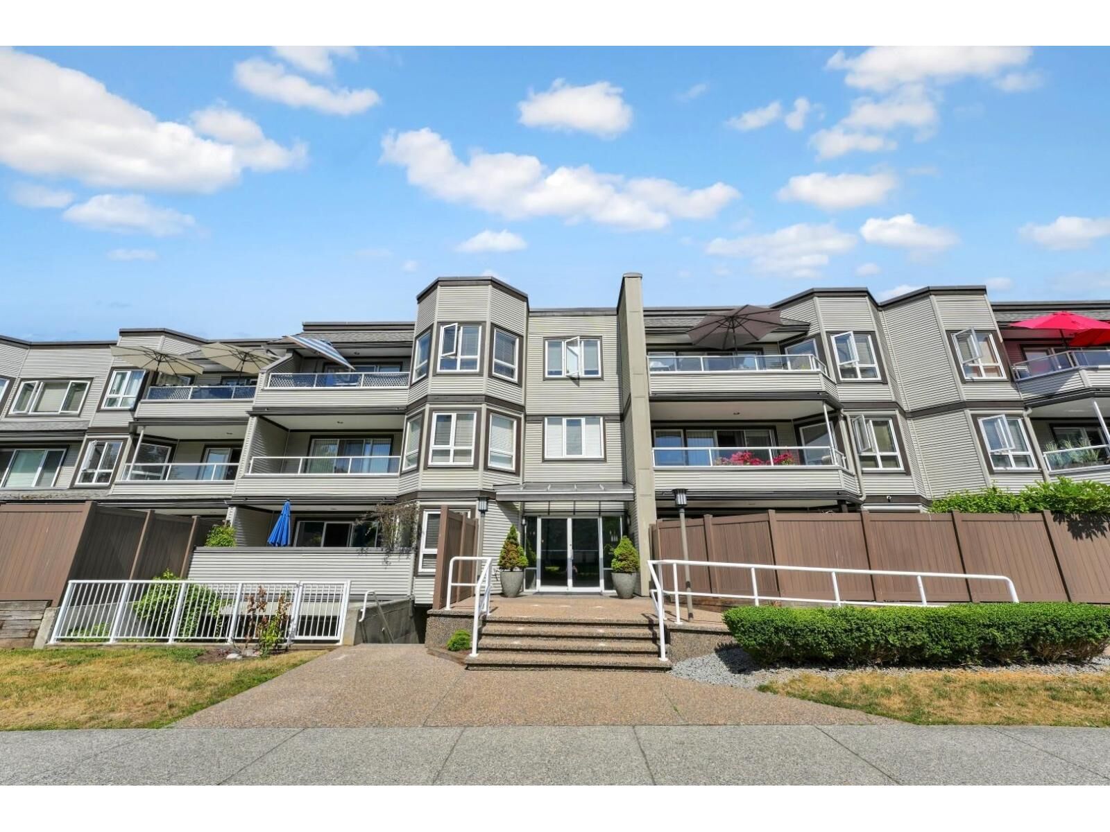 Property Photo:  1840 East Southmere Crescent East 111  BC V4A 9C5 