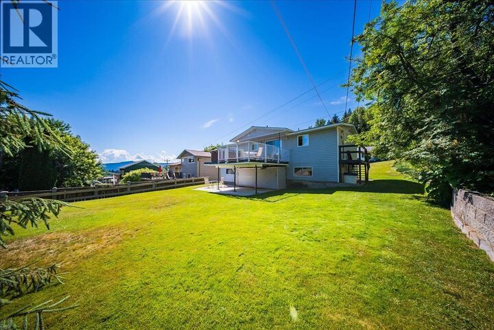 Property Photo: 1618 Victoria Avenue BC V0G 1Y0