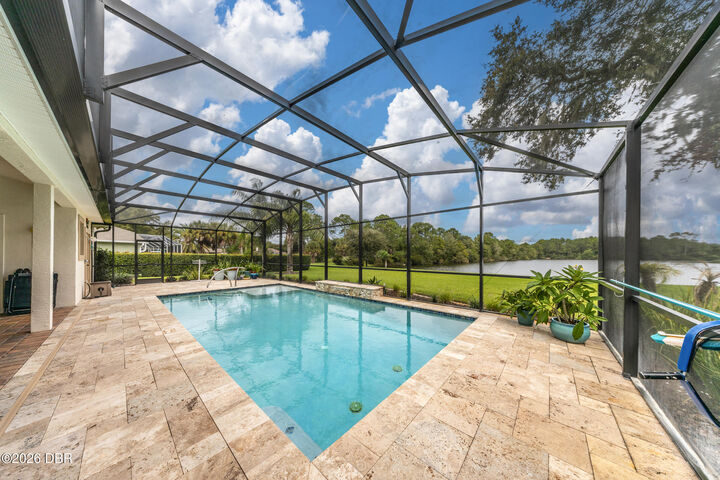 Property Photo: 41 Ludlow Lane W FL 32137