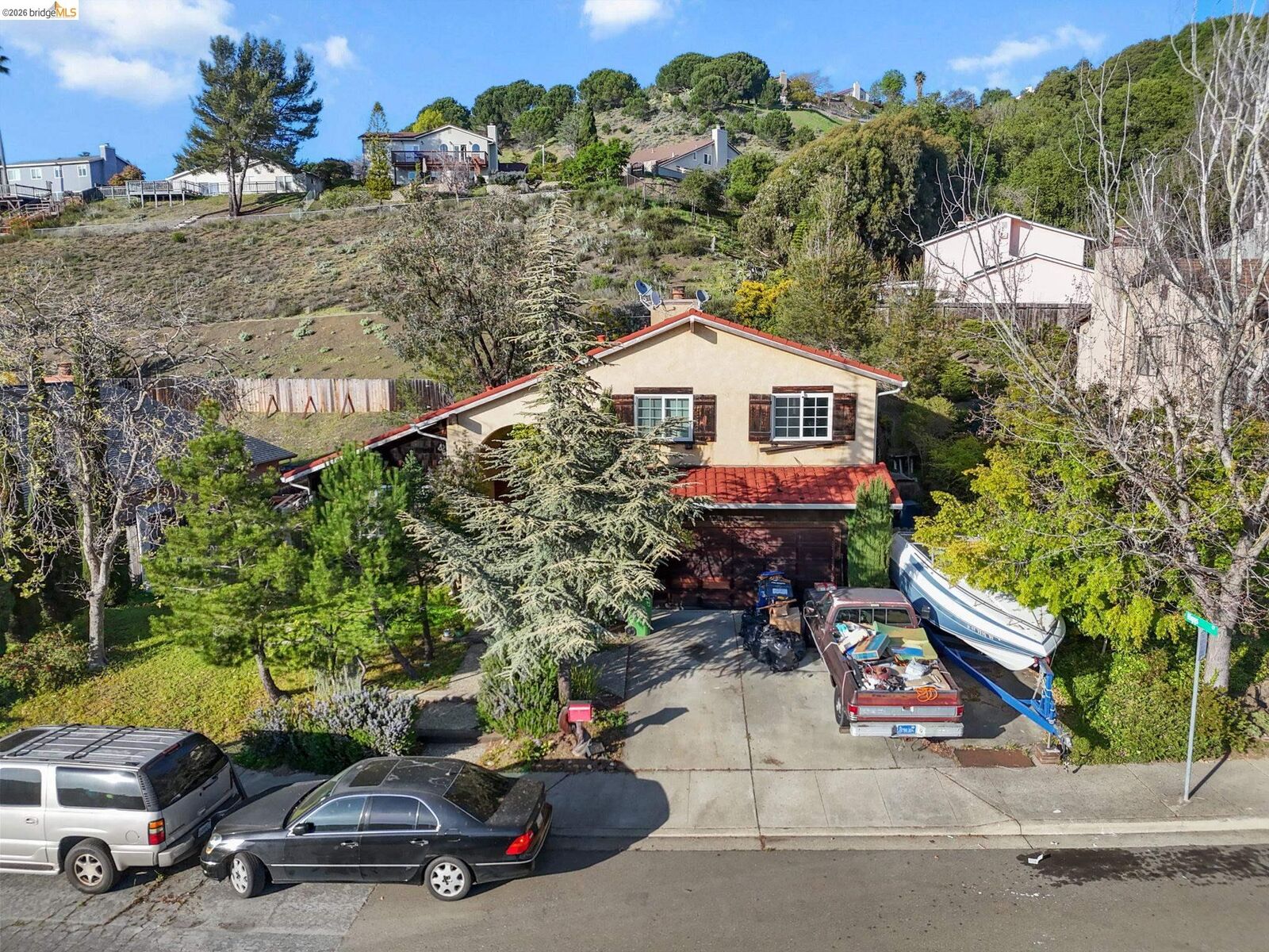 Property Photo:  28174 Dobbel Ave  CA 94542 