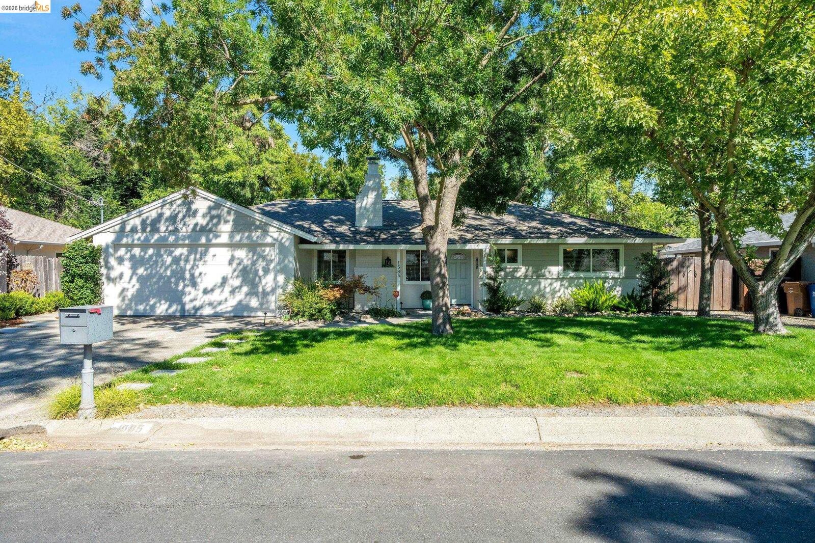 Property Photo: 1585 Violet CA 94523