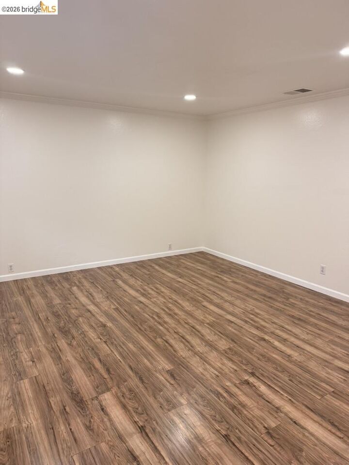 Property Photo:  2301 Peppertree Way 1  CA 94509 