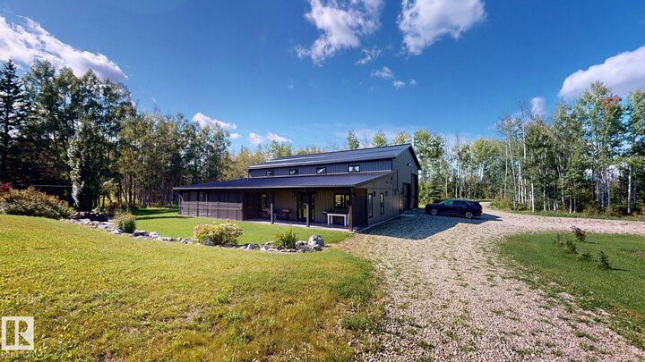 Property Photo:  6002 Twp Rd 494  AB T0C 1W0 