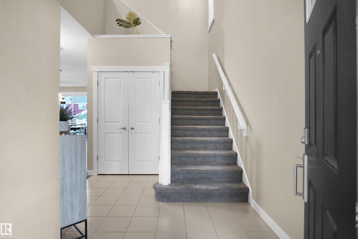 Property Photo:  7812 18 Avenue SW  AB T6X 0V3 