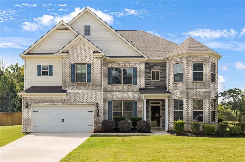 Property Photo: 520 Coventry Way GA 30252