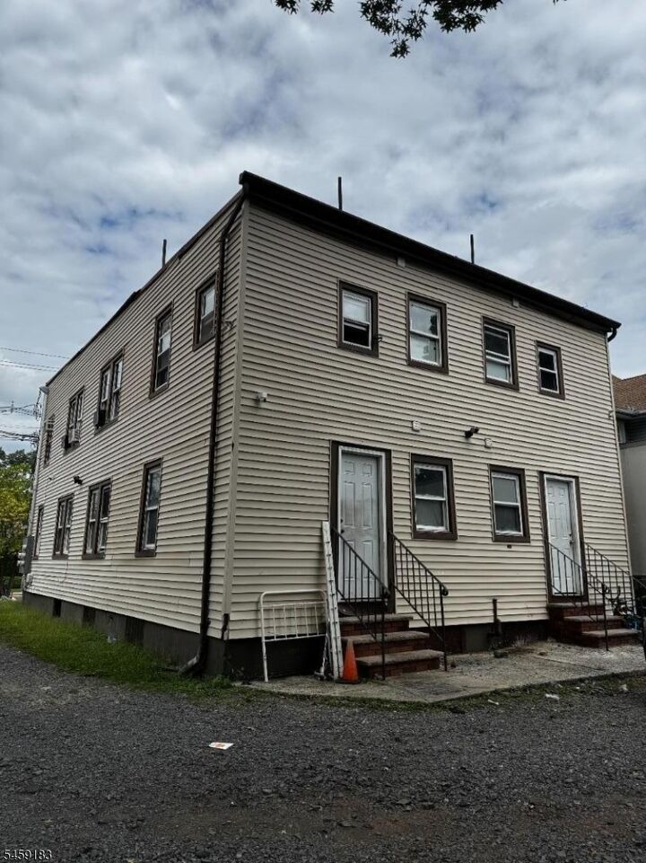 Property Photo:  1203 S 2nd St 4  NJ 07063 