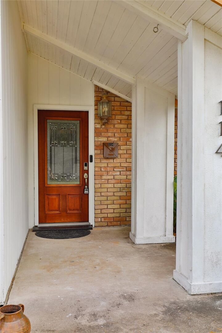Property Photo:  114 Persimmon Lane  TX 77566 